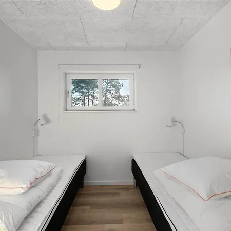 0181-romo-gammel-skolevej-7 *