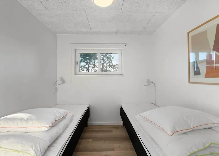 0181-romo-gammel-skolevej-7 Casa de Férias